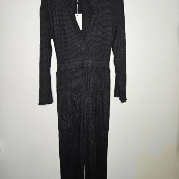 NWT Lovers + Friends x Revolve Black Long Sleeve Ribbed Jogger Jumpsuit Small - Picture 8 of 9